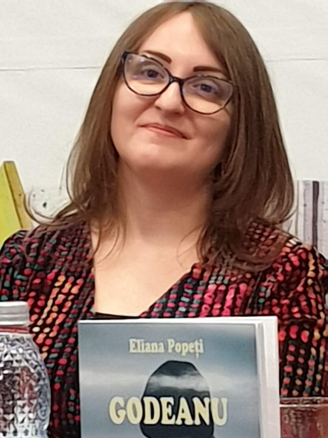 Eliana Popeți și-a lansat cu succes Godeanu la Bookfest - debut romanesc în forță!.jpg